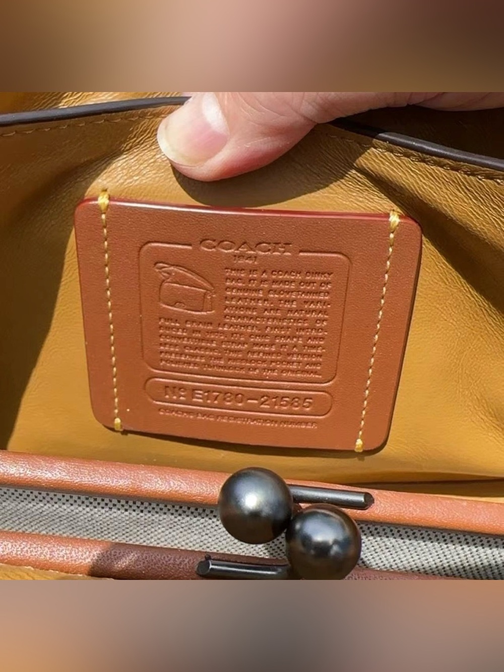 COACH Dinky 24 With Linked Tea Rose 21585 - Picture 12 of 12